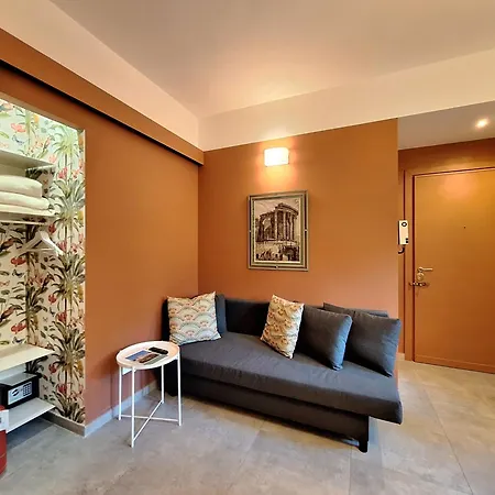 Delmirani'S Book Apartments - Vatican View-3